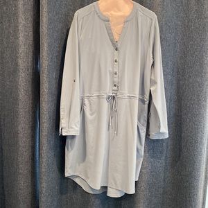 Orvis washable silk drawstring dress with adjustable sleeves. Light slate blue.